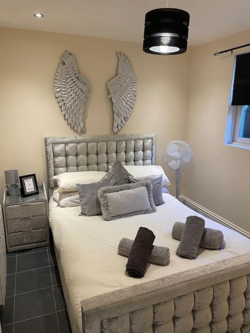 Flat 3 Meadow View Cozy Getaway Lägenhet Hurst Exteriör bild